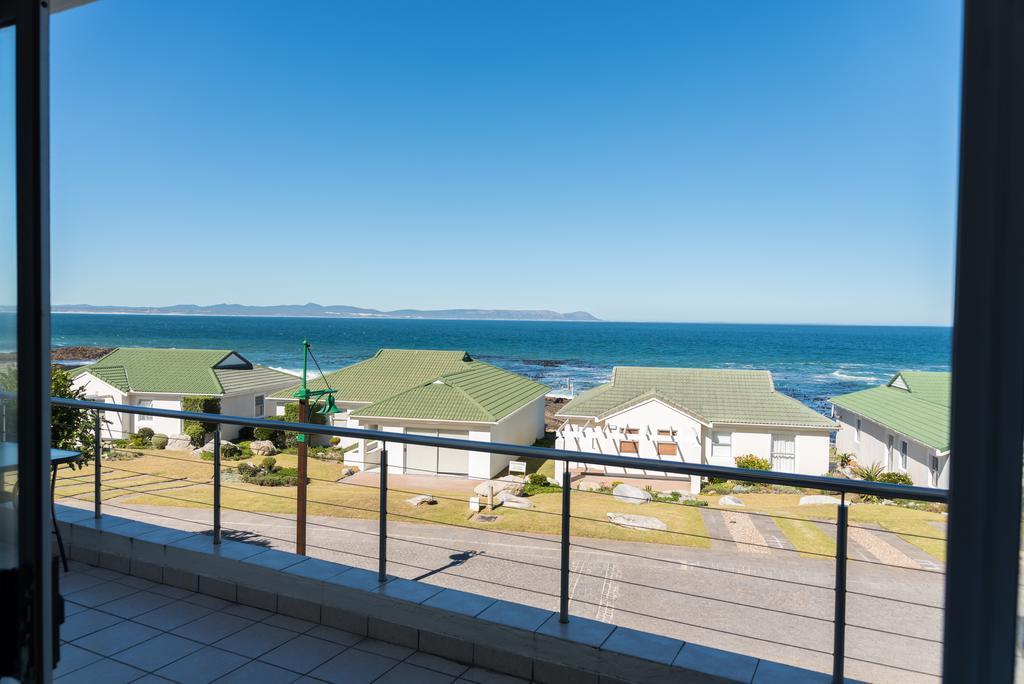 Whale View Self Catering Apartment Hermanus Extérieur photo